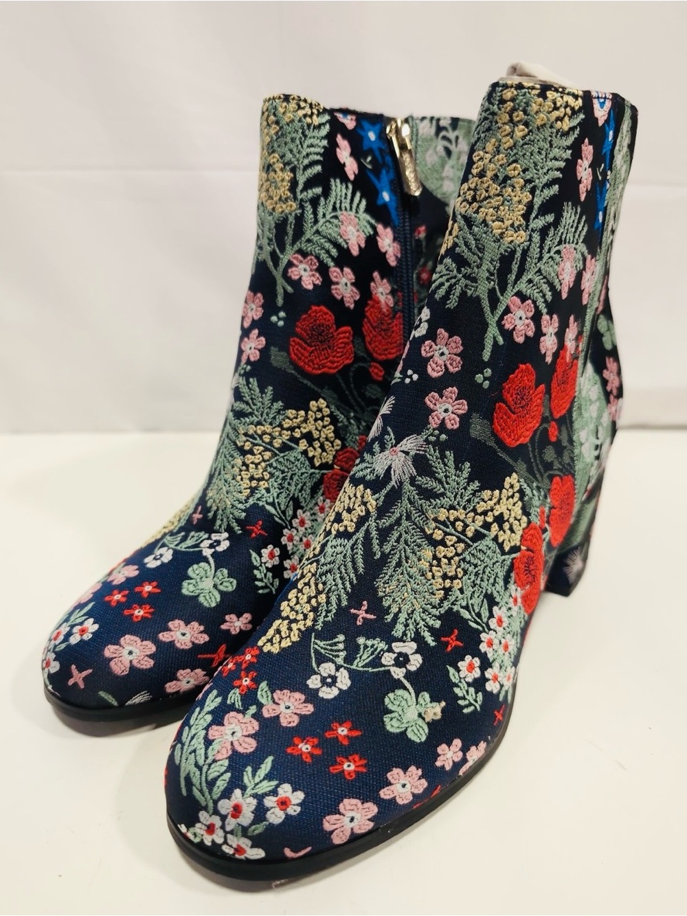 Indigo Rd. Crusona Women’s Ankle Bootie Floral Canvas Side Zip Round Toe 8.5 IOB - Picture 2 of 10